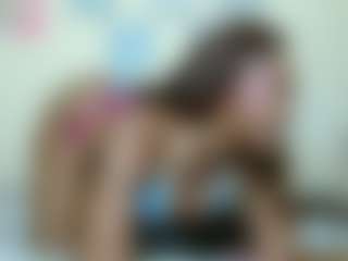 AlanaBest79's Live Sex Cam Show