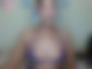 AlanaBest79's Live Sex Cam Show