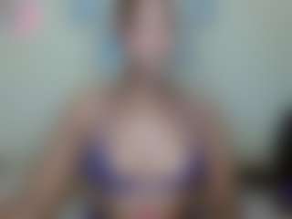 AlanaBest79's Live Sex Cam Show