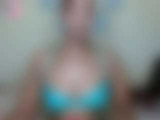 AlanaBest79's Live Sex Cam Show