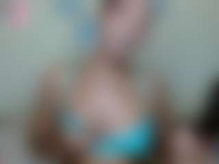 AlanaBest79's Live Sex Cam Show