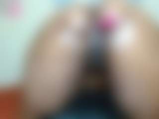 AlanaBest79's Live Sex Cam Show