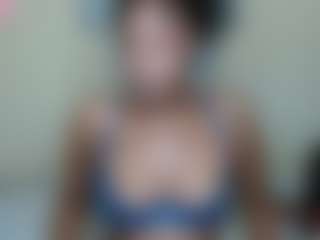 AlanaBest79's Live Sex Cam Show