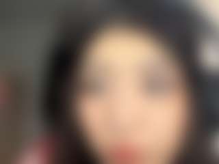 AdelleAncira's Live Sex Cam Show