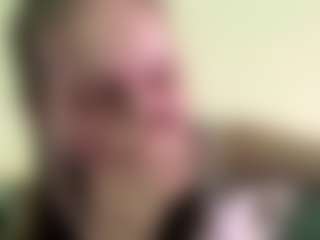 Live cam show with Nevena - Skinny on AdultVida.com