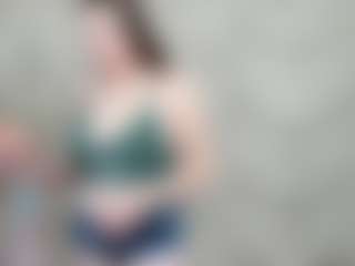 Live cam show with Aryanette - Blowjob on Camsoda