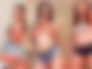 Live cam show with Aryanette - Ass Clapping on crypto-cams