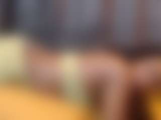 Live cam show with DarkLongNipples - Flashing on sexylive.show