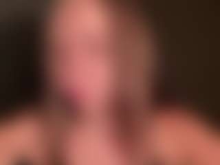 DoraZiemke's Live Sex Cam Show