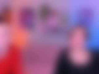 Live cam show with hanna-triss - Young Adult on hrnylive.com