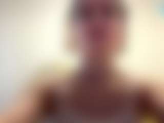 Live cam show with JanieDenno - Big Tits on CamClone