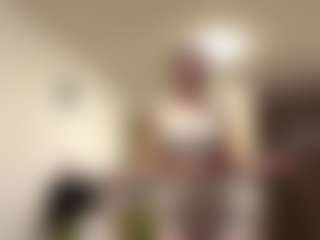 Live cam show with JanieDenno - Facial on madthumbs