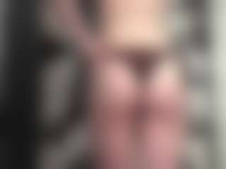 JanieDenno's Live Sex Cam Show