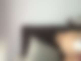 Live cam show with NarcisaGiddins - Blue Eyes on Camsoda
