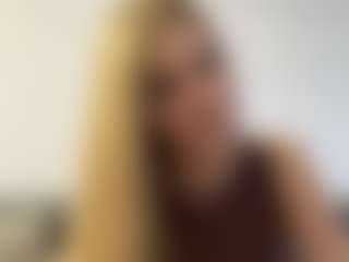 Live cam show with NarcisaGiddins - Red Hair Young Adult on Soda Cam