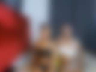 Live cam show with Squirterlov - Toys on Latina Girls