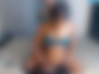 Live cam show with Squirterlov - Fingering on SpunkLive