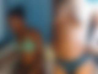 Spettacolo in cam dal vivo con Squirterlov - No Drinking su Camsoda