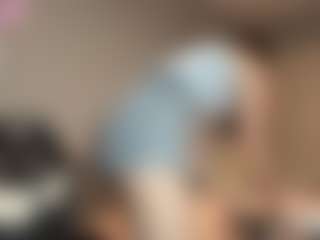 Live cam show with StepanieReagor - Muscle on StripNow