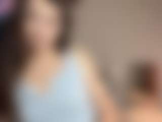 Live cam show with StepanieReagor - Skinny MILF on Camsoda