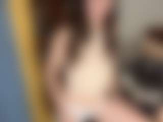 Live cam show with StepanieReagor - Smoking on Camsoda