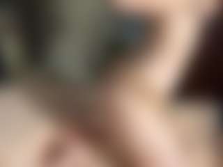 Live cam show with StepanieReagor - Brown Hair MILF on Big Tits