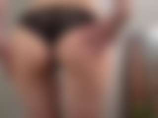 Live cam show with StepanieReagor - Granny on crypto-cams