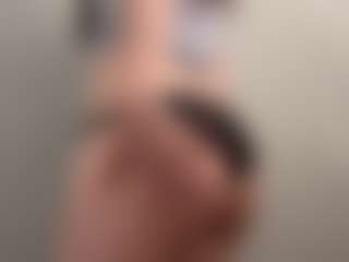 Live cam show with StepanieReagor - Body Massage on AdultVida.com