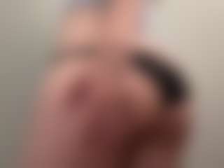 Live cam show with StepanieReagor - Striptease on CamClone