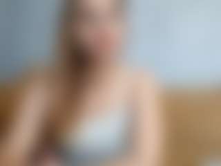 Live cam show with Alice - BBW on AdultVida.com
