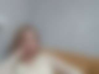 Live cam show with Alice - Camel Toe on Camiplay Live