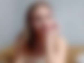 Live cam show with Alice - Camel Toe on Dare Cams