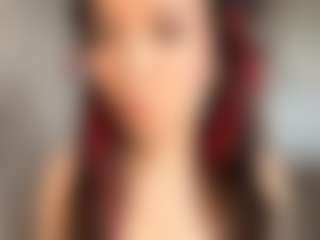 Live cam show with AlidaEscudero - Striptease on crypto-cams