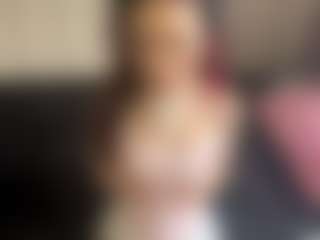 Live cam show with AlidaEscudero - Public Brown Hair on https://playwithruby.com