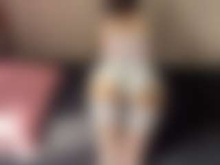 Live cam show with AlidaEscudero - College on Camsoda