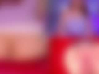 Live cam show with Allison-Douce - Red Hair on Camming Site