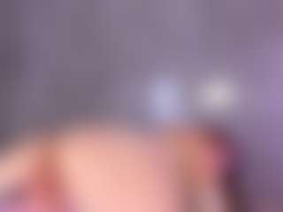 Live cam show with Allison-Douce - BBW on alttransgirls