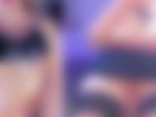 Live cam show with Allison-Douce - Brown Eyes Red Hair on Camsoda