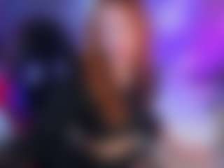 Show de cam en vivo con Allison-Douce - Brown Eyes Red Hair en Camsoda