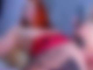 Live cam show with Allison-Douce - Brown Eyes Red Hair on Camsoda