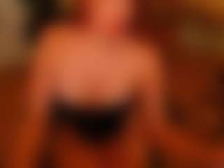 Live cam show with Beatrice-Sphenix - Pornstar Petite on StripNow