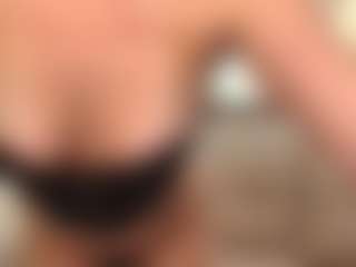 Beatrice-Sphenix's Live Sex Cam Show
