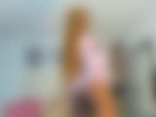 Live cam show with Caitlyn Star - Brown Eyes on Camsoda