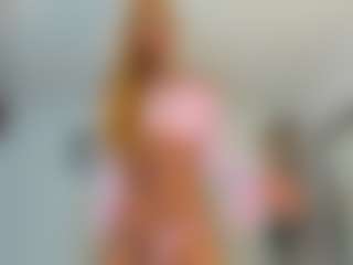 Live-camshow met Caitlyn Star - Tease op Camsoda