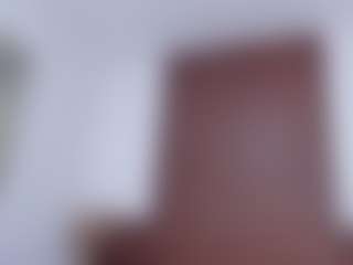 Live cam show with Caitlyn Star - Tease on CamClone