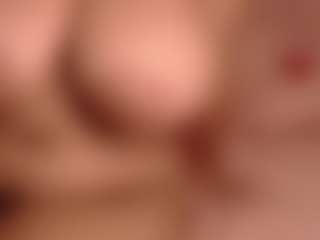 HugetitisXl's Live Sex Cam Show