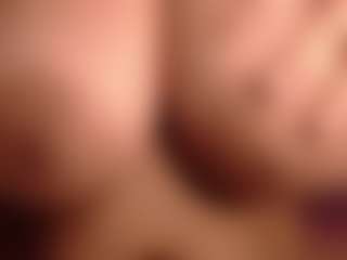 HugetitisXl's Live Sex Cam Show