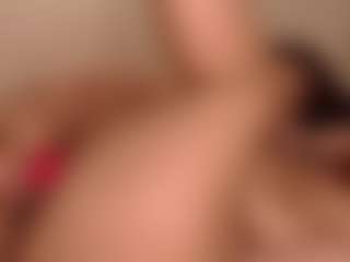 HugetitisXl's Live Sex Cam Show