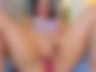 Live cam show with karlarossee - New Big Tits on Fling VIP Chat