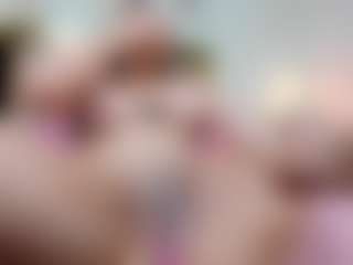 karlarossee's Live Sex Cam Show